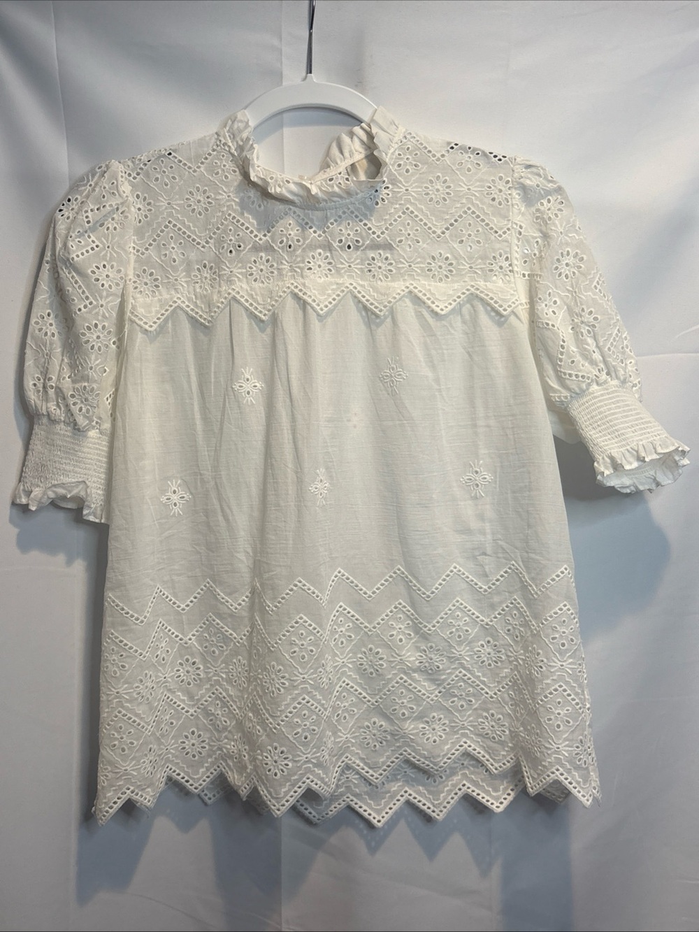 Women’s White Eyelet Ruffle-Neck Peasant Blouse